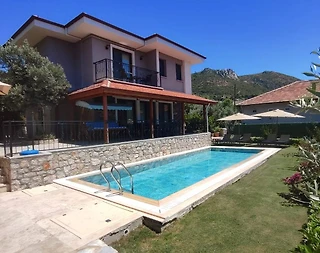 Marmaris Söğüt'te Doğa ve Deniz Manzaralı, Özel Havuzlu, Bahçeli Villa - 1