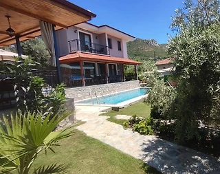 Marmaris Söğüt'te Doğa ve Deniz Manzaralı, Özel Havuzlu, Bahçeli Villa - 2