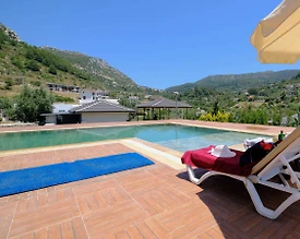 Marmaris Söğüt'te Geniş Bahçeli, Özel Havuzlu, Konforlu Kiralık Villa - 3