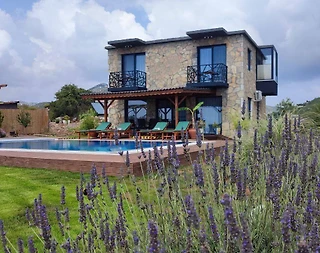 Marmaris Söğüt'te Enfes Deniz Manzaralı, Özel Havuzlu, Otantik Villa - 2