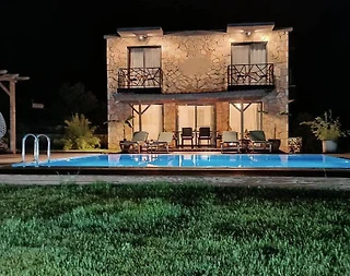 Marmaris Söğüt'te Enfes Deniz Manzaralı, Özel Havuzlu, Otantik Villa - 4