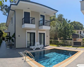 Marmaris Turgut'da Doğa Manzaralı, Özel Havuzlu, 8 Kişilik Villa - 2