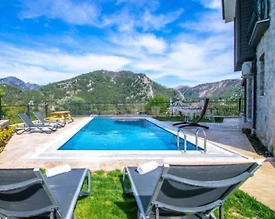 Marmaris Turgut'ta Enfes Doğa İçerisinde, Özel Havuzlu, Lüks Villa - 2