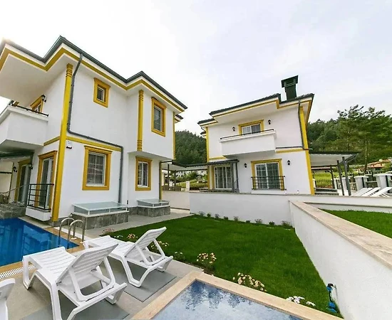 Marmaris Çetibeli'nde Yeşillikler İçerisinde, Özel Havuzlu, Lüks Villa - 1