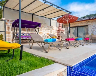 Kaş Sarıbelen'de Huzurlu Doğa İçerisinde, Özel Havuzlu, Modern Villa - 4