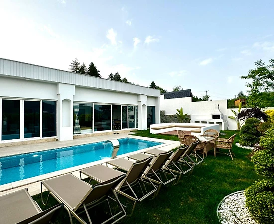 Sapanca Memnuniye'de 2+1, Şömineli, Tatil Villası - 1