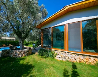 Menteşe Kuyucak'ta Huzurlu Doğada, Kapalı Havuzlu, Bahçeli Villa - 4