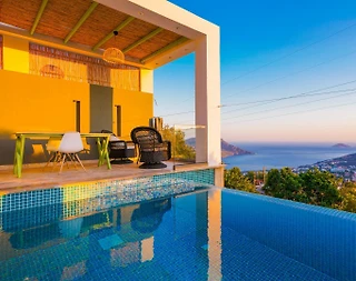 Kaş Bezirgan'da Balayı Çiftlerine Uygun, Sonsuzluk Havuzlu, Kiralık Villa - 4