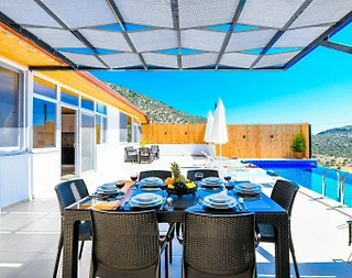 Kaş Ulugöl'de Doğa İçerisinde, Özel Havuzlu ve Jakuzili, Kiralık Villa - 2