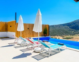 Kaş Ulugöl'de Doğa İçerisinde, Özel Havuzlu ve Jakuzili, Kiralık Villa - 4