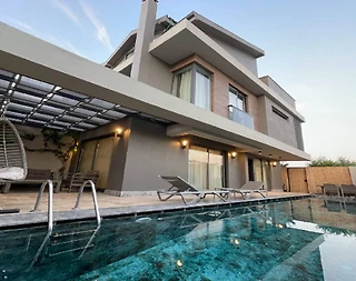 Fethiye Akarca'da Merkezi Konumda, Özel Havuzlu, Jakuzili Villa - 1