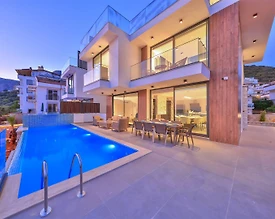 Kaş Andifli'de Modern Tasarımlı, Açık ve Kapalı Havuzlu, Lüks Villa - 3