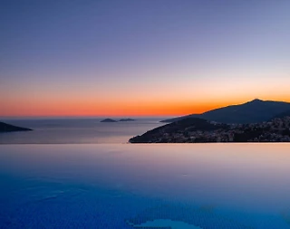 Kaş Kalkan'da Enfes Deniz Manzaralı, Özel Havuzlu, Şık Villa - 1