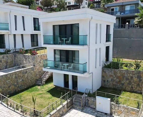 Milas Boğaziçi'nde Nezih Konumda, Ortak Havuzlu, 1+1 Daire - 1