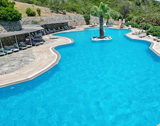 Milas Boğaziçi'nde Nezih Konumda, Ortak Havuzlu, 1+1 Daire - 2