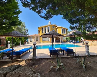 Muğla Milas'ta Kalabalık Ailelere Uygun, Özel Havuzlu, Kiralık Villa - 1