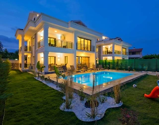 Fethiye Babataşı'nda Modern Tasarımlı, Özel Havuzlu, Lüks Villa - 3