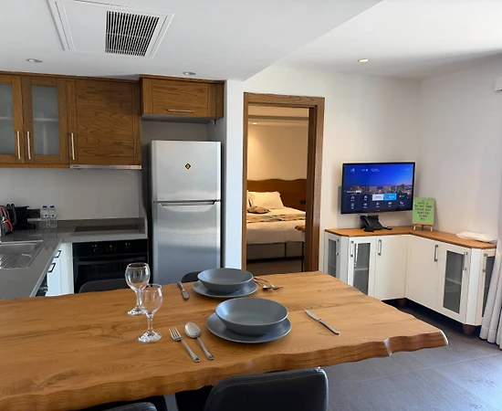 Bodrum Eskiçeşme'de Denize Yakın, Konforlu, Bahçe Manzaralı Daire - 1