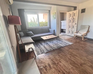 Bodrum Turgutreis'te Denize Yakın Mesafede, Deniz Manzaralı, Kiralık Suit - 1