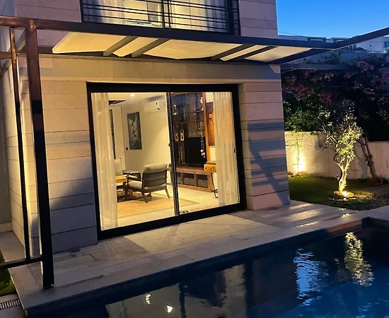 Muğla Bodrum'da Eşsiz Deniz Manzaralı, Özel Havuzlu, Modern Villa - 1