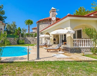 Dalaman Atakent'te Geniş Ailelere Uygun, Özel Havuzlu, Otantik Villa - 4