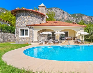 Dalaman Atakent'te Geniş Ailelere Uygun, Özel Havuzlu, Otantik Villa - 2