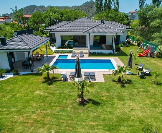 Muğla Dalaman'da Kalabalık Ailelere Uygun, Özel Havuzlu, Kiralık Villa - 1