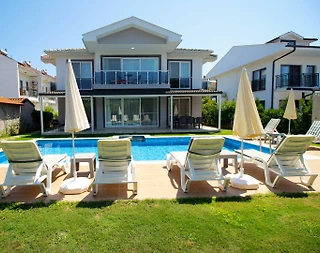 Ortaca Dalyan'da Geniş Ailelere Uygun, Özel Havuzlu, Bahçeli Villa - 1