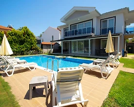 Ortaca Dalyan'da Geniş Ailelere Uygun, Özel Havuzlu, Bahçeli Villa - 2