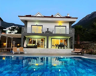 Fethiye Ölüdeniz’de Geniş Ailelere Hitap Eden, Özel Havuzlu, Şık Villa - 3