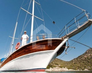 Muğla Fethiye'de, 12 Kişilik, Ahşap İç Dekorasyona Sahip, Gulet - 2