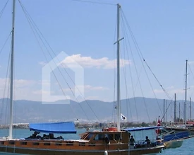 Fethiye'de 12 Kişilik, Kalabalık Gruplara İdeal, Ahşap Tasarımlı Gulet - 3