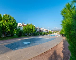 Muğla Fethiye'de Çalış Plajına Sıfır, Ortak Havuzlu, 2+1 Daire - 1