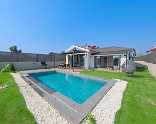 Muğla Fethiye'de Çekirdek Ailelere Uygun, Özel Havuzlu, Modern Villa - 4