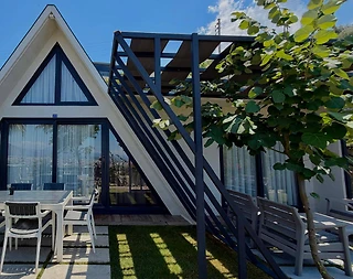 Muğla Fethiye'de Deniz Manzaralı, Özel Havuzlu, Konforlu Bungalov - 1