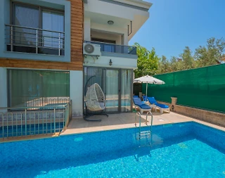 Muğla Fethiye'de Denize ve Merkeze Yakın, Özel Havuzlu, Jakuzili Villa - 1