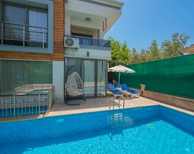 Muğla Fethiye'de Denize ve Merkeze Yakın, Özel Havuzlu, Jakuzili Villa - 2