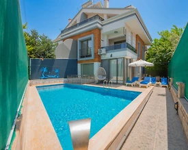 Muğla Fethiye'de Denize ve Merkeze Yakın, Özel Havuzlu, Jakuzili Villa - 2
