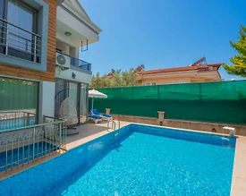 Muğla Fethiye'de Denize ve Merkeze Yakın, Özel Havuzlu, Jakuzili Villa - 3