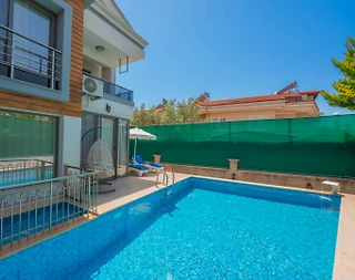 Muğla Fethiye'de Denize ve Merkeze Yakın, Özel Havuzlu, Jakuzili Villa - 3