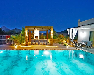 Muğla Fethiye'de Doğa İçerisinde, Özel Havuzlu, Kiralık Lüks Villa - 3