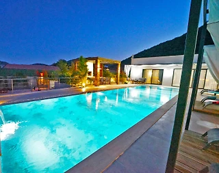 Muğla Fethiye'de Doğa İçerisinde, Özel Havuzlu, Kiralık Lüks Villa - 4