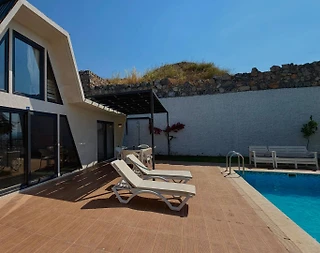 Muğla Fethiye'de Doğa Manzaralı, Özel Havuzlu, Modern Bungalov - 2