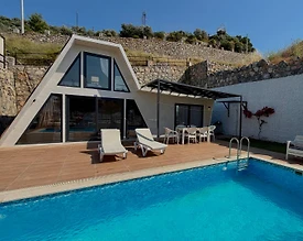 Muğla Fethiye'de Doğa Manzaralı, Özel Havuzlu, Modern Bungalov - 3