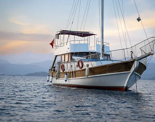 Muğla Fethiye'de Eşsiz Mavilikte, 2 Kabinli, Modern Tasarımlı Gulet - 2