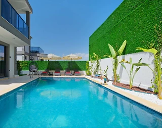 Muğla Fethiye'de Geniş Ailelere Uygun, Isıtmalı Havuzlu, Lüks Villa - 1