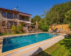 Muğla Fethiye'de Huzurlu, Ahşap Mimarili, 6 Kişilik Kiralık Villa - 3