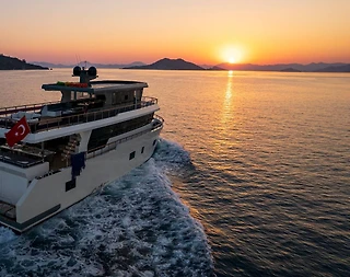 Muğla Fethiye'de Masmavi Sularda, 6 Kabinli, 12 Kişilik Motoryat - 5