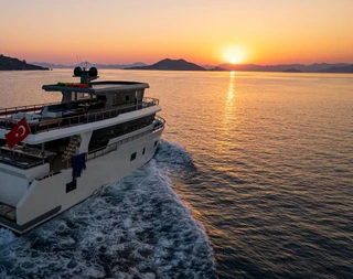 Muğla Fethiye'de Masmavi Sularda, 6 Kabinli, 12 Kişilik Motoryat - 5