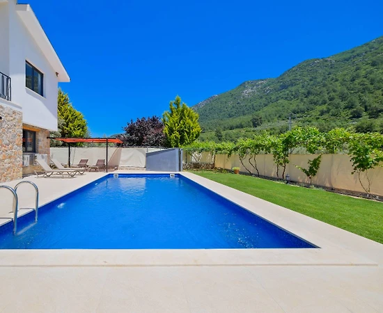 Fethiye'de Yeşillikler İle Dolu Doğada, Özel Havuzlu, Konforlu Villa - 1